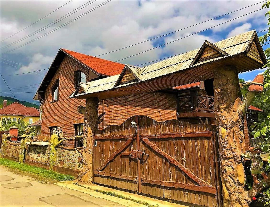 Aparthotel Хамам Вілла Даросо З Басейном Kossiw Exterior foto